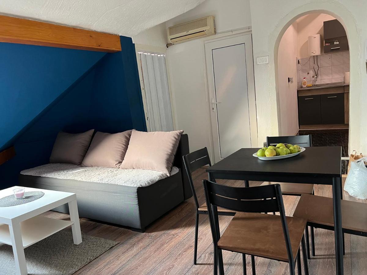 Lovely 2-bedroom In Pedestrian Zone