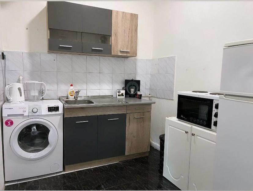 Lovely 2-bedroom In Pedestrian Zone